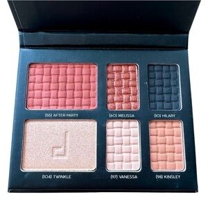 Doucce On The Go Palette Brand New